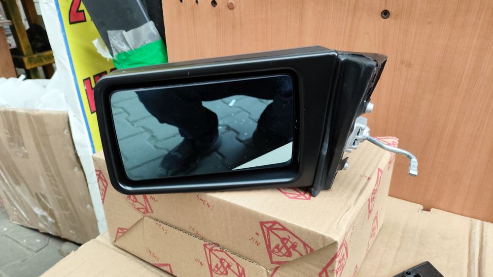 Мерс боковое зеркало 124,190,202