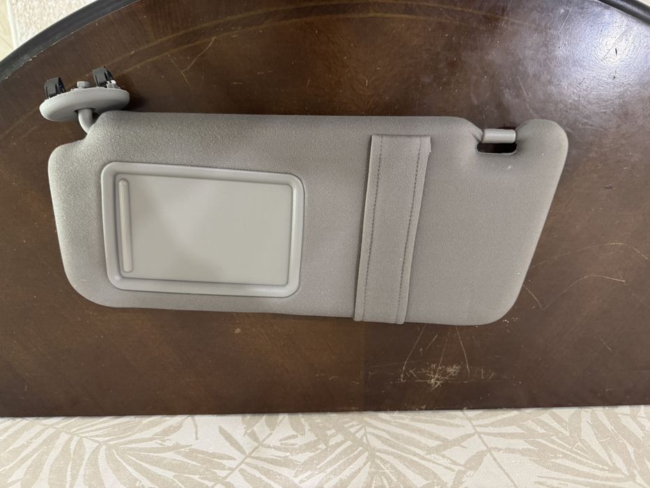 Сольнишный козирок