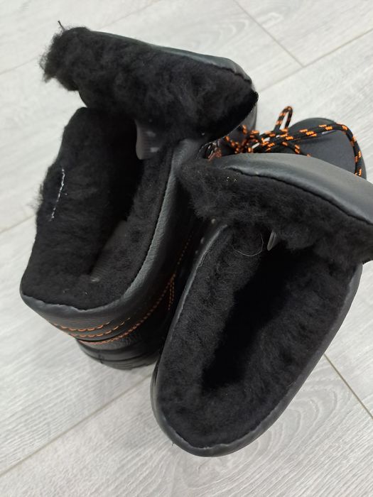 Продам спец.обувь