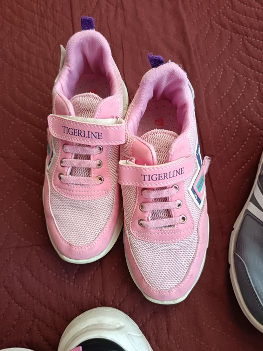 Лот маратонки на. 34