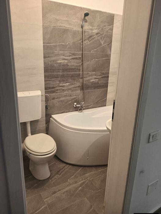 Închiriez apartament 2 camere