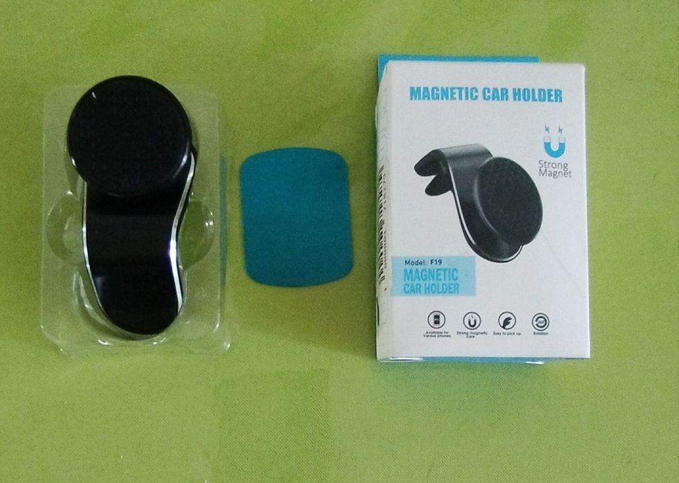 Держатель телефона в автомобиле