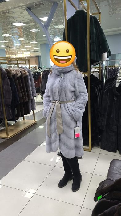 Шуба голубая норка
