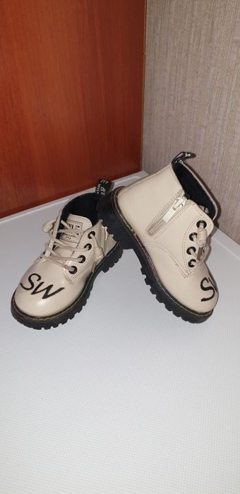 Детские осенние утеплённые  ботинки