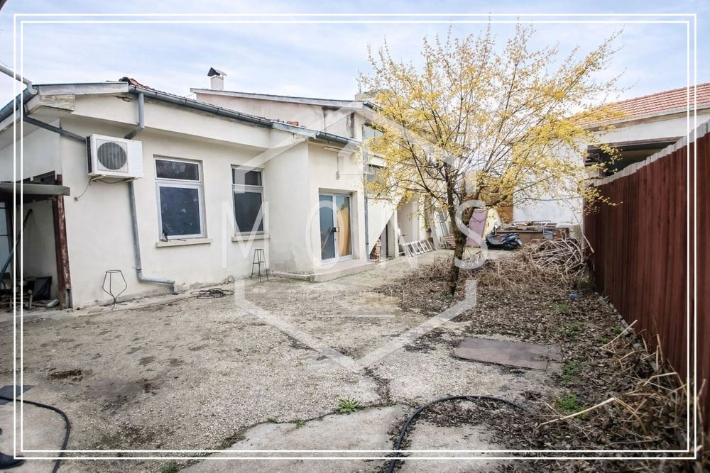 Къща в Габрово, област-гр.Севлиево площ 180 цена 1300