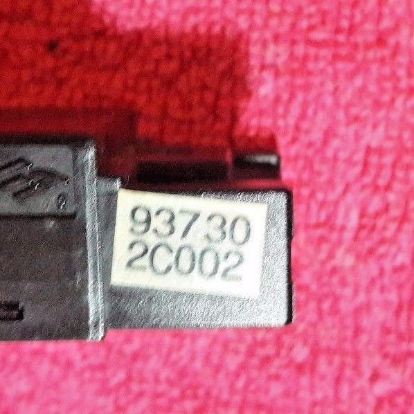 Бутон за предни фарове за мъгла за Hyundai Coupe (2003) 93730-2C002