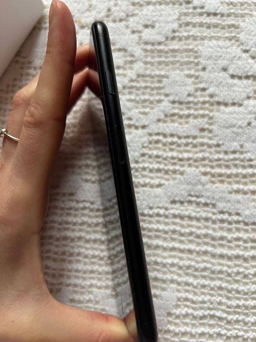 iPhone SE 2020, negru, 64GB