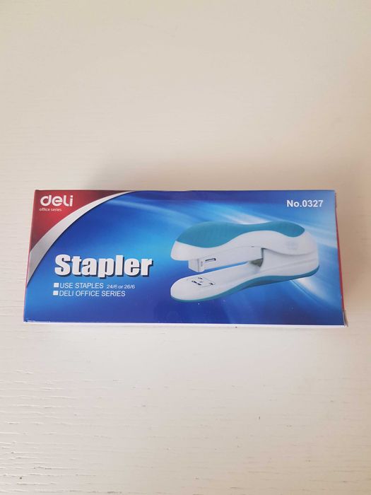 Офисный степлер Deli