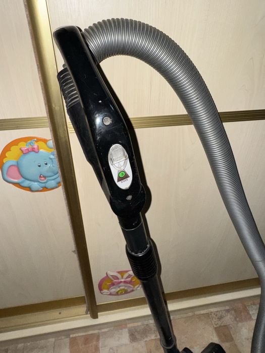 Продается пылесос Samsung