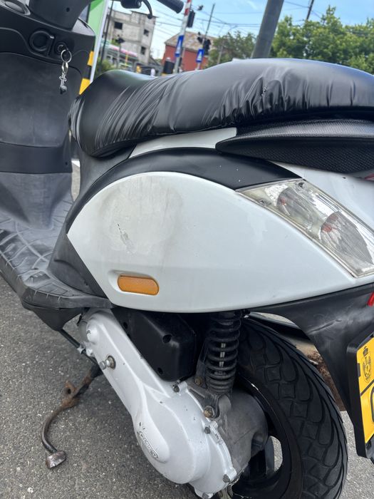 Scuter Piaggio Zip 50 cc, 2 timpi