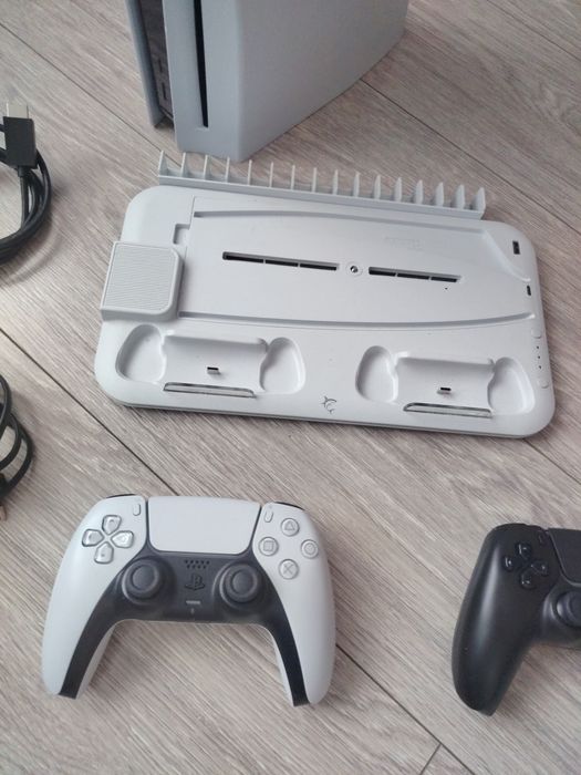 Ps5 Disc drive edition 2 controllere si stand