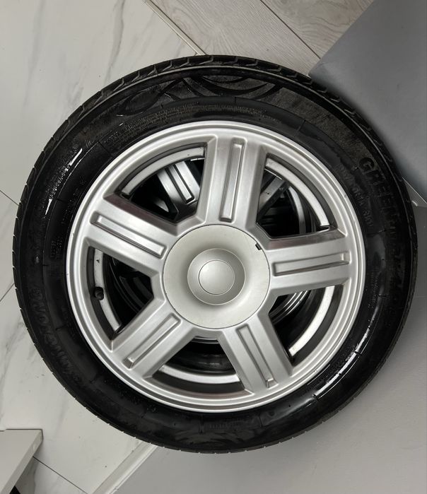 Продам ТОРУСЫ с летней резиной R15