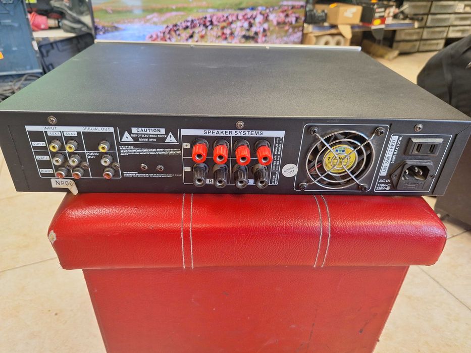 Усилвател Amplifier