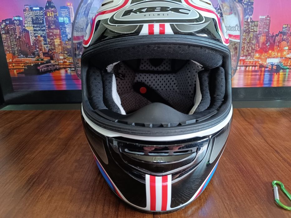 Мото шлем от американского бренда KBC