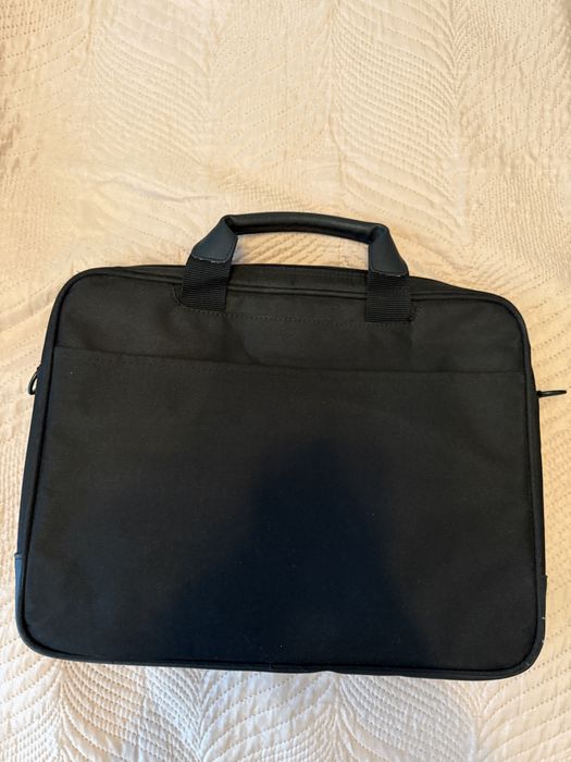 Чанта за лаптоп