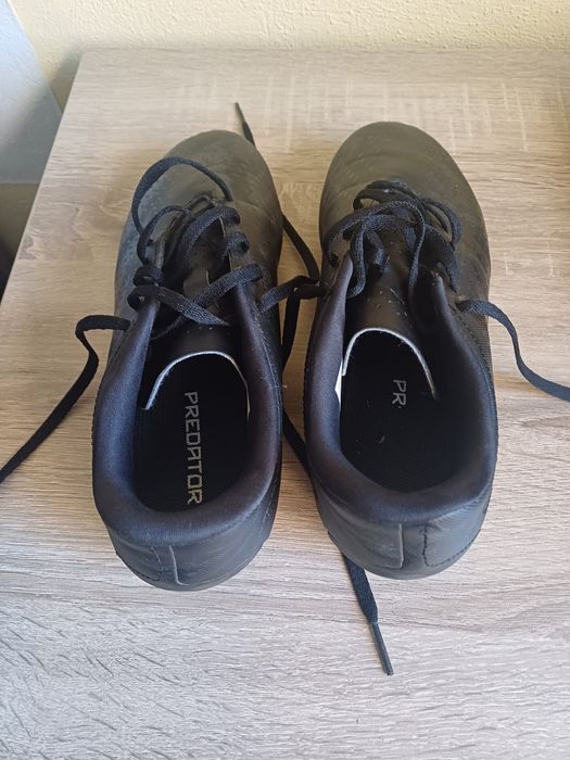 Футболни обувки Adidas Predator