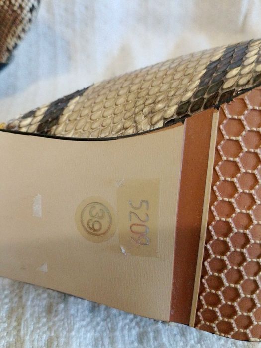 Дамски ботуши и обувки