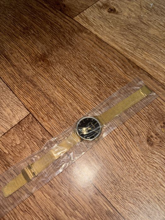 Наручные часы Mary Kay