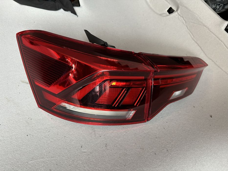 Stopuri stânga led vw t roc.2ga945095.d.2ga945093.b.