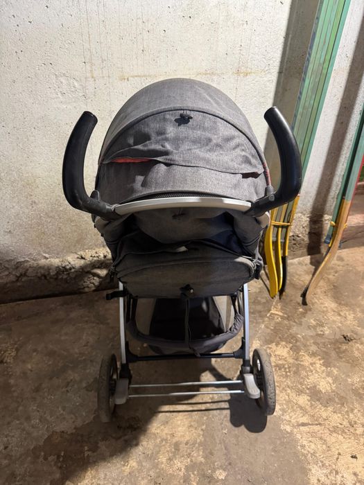 Коляска в отличном состояние