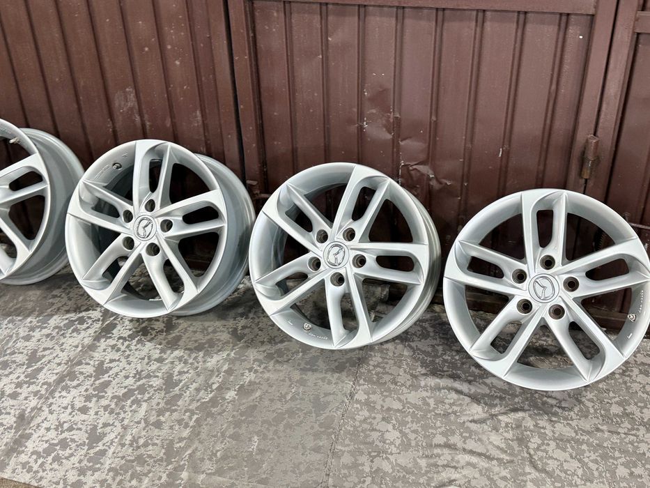 vand jante mazda originale r16 cu senzori 1300lei