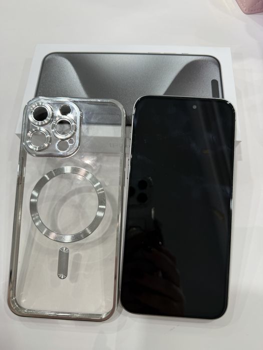 Продам айфон 15 pro max. Китай