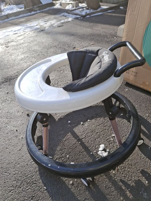 Продам срочно ! Коляску,манеж ,ходунки