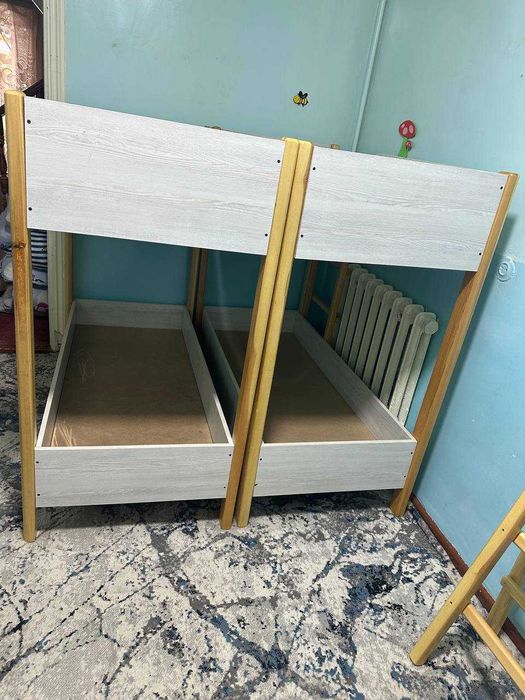 Продаётся детская Двухъярусная кровать хорошем состоянии 4 штук