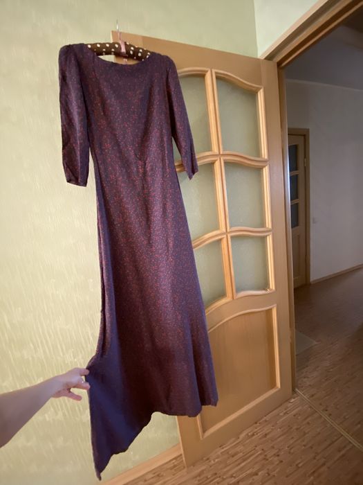 Платья на 42-44р.азмер