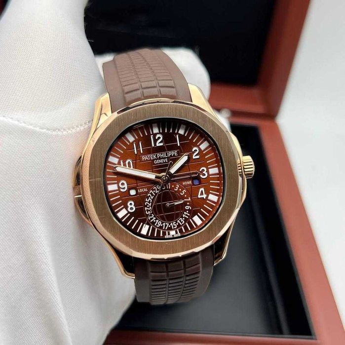 Patek Philippe Aquanaut Chronograph cu mecanism automat