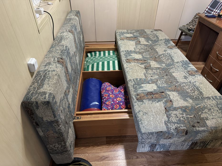 Продам раскладную тахту диван