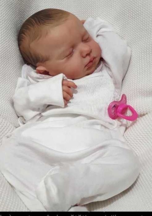 Păpușa realista 35cm