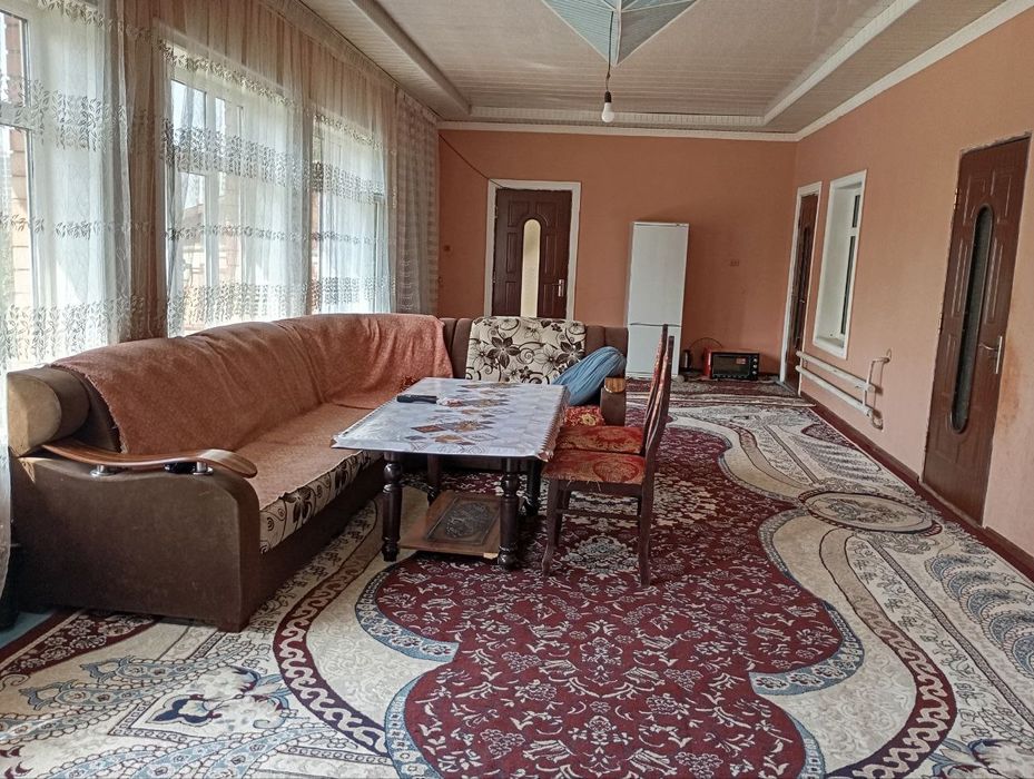 Uy sotiladi 13 sotix