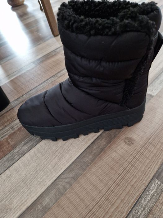 Ghete imblanite de faș Zara