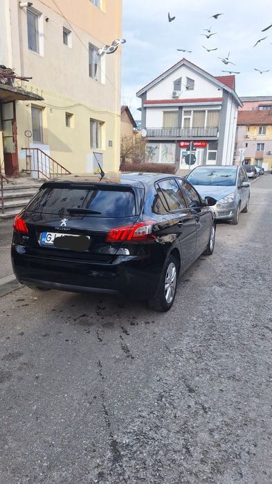 Peugeot 308 model scurt