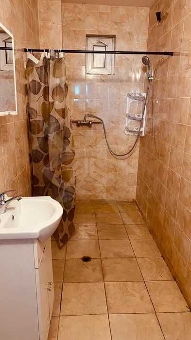 Дава се под наем Тристаен апартамент в Пловдив, Център - 90 кв.м за 425 € - Снимка #7