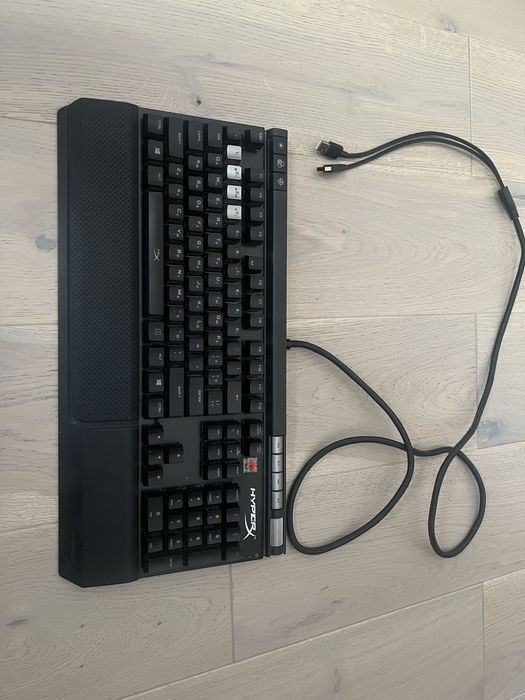 Клавиатура HyperX Alloy Elite