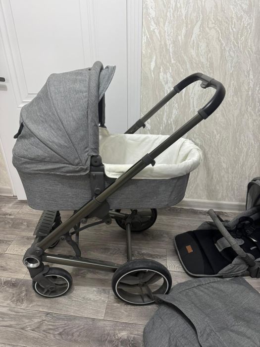 Каляска 2в1 люлка и летняя