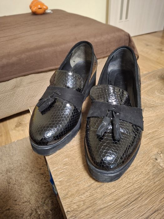 Дамски обувки от естествена кожа