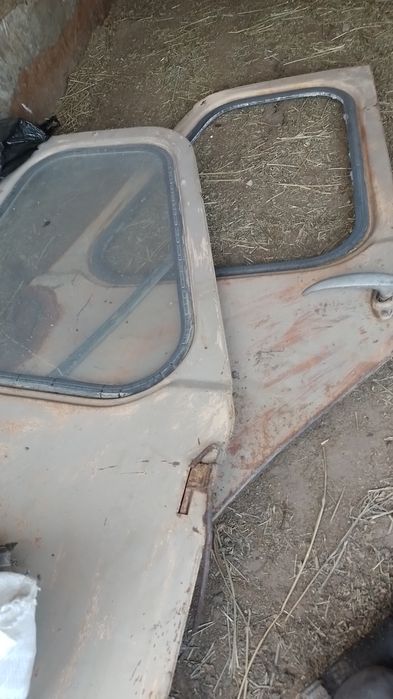 Запчасти на Юмз трактор