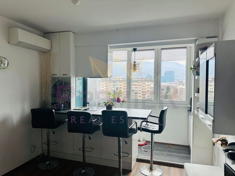 Продава се Тристаен апартамент в София, Гоце Делчев - 79 кв.м за 1737 €/кв.м - Снимка #1