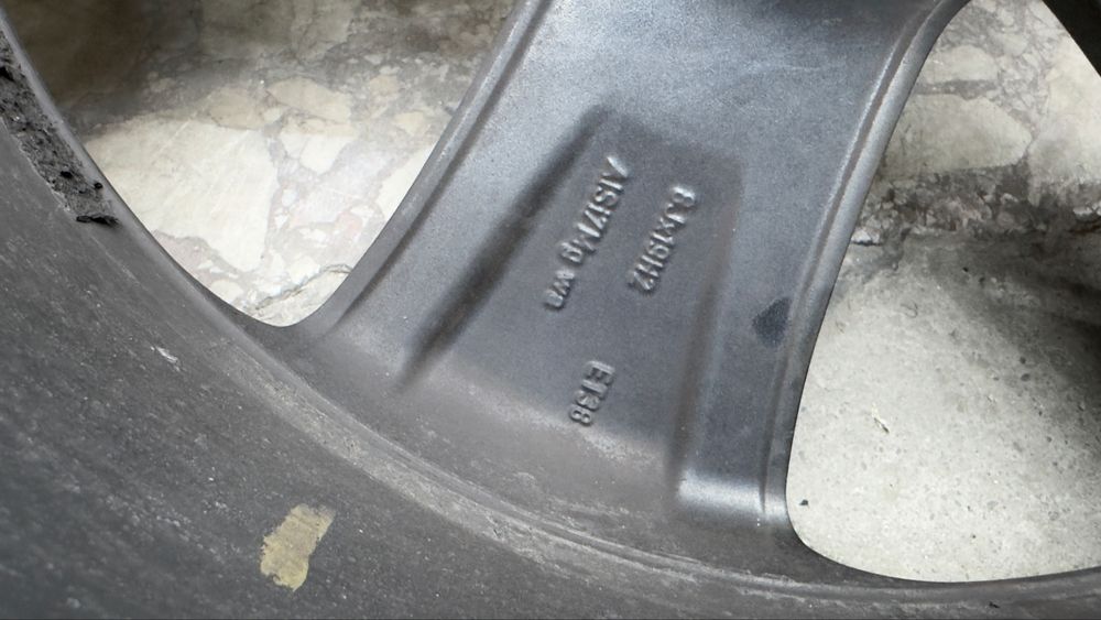Оригинални джанти с гуми за Мерцедес 5х112 19 Mercedes 5x112 19