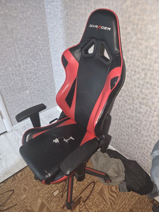 Игровой кресло DXRacer