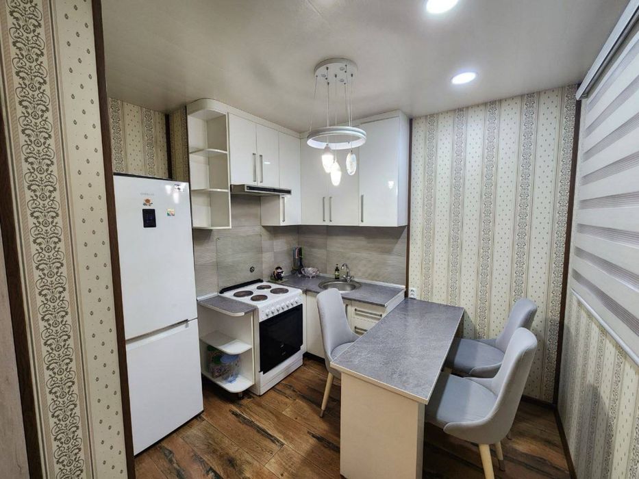 Kvartira sotiladi Qoraqamish 2/3 3 xona