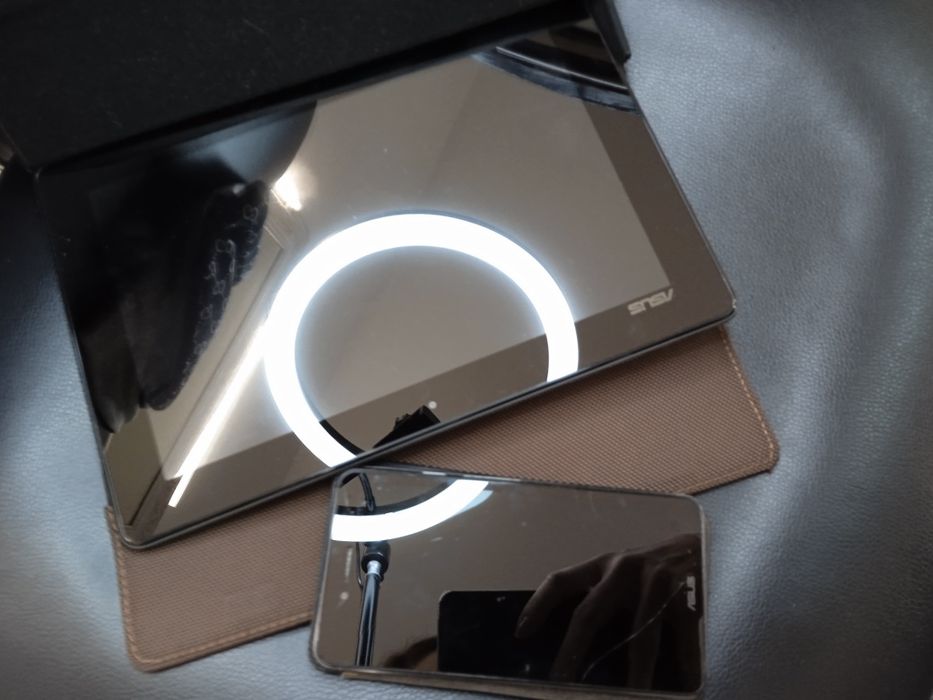 Продам Asus Padfone