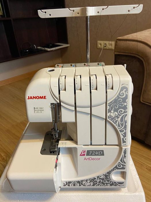 Оверлок Janome ArtDecor 724D