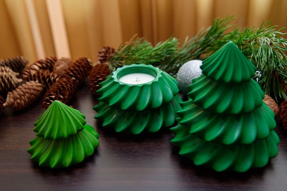 Свеча новогодняя