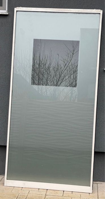 Usa de sticla glisanta cu motor Tormax