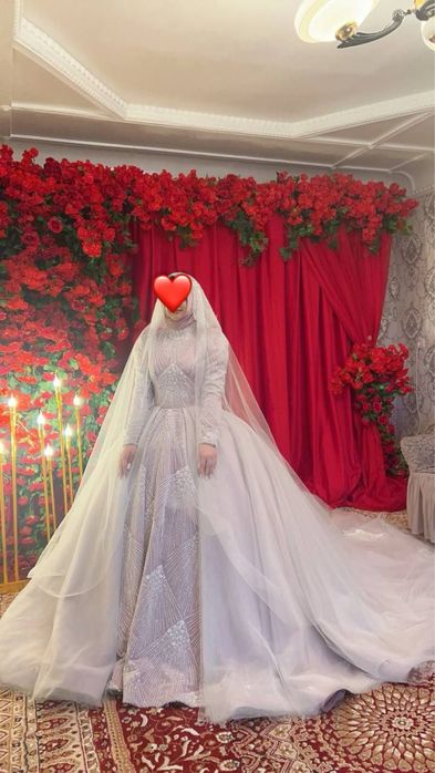 Kelin ko’ylak sotiladi, bir marotaba kiyilgan, chistkadan o’tgan