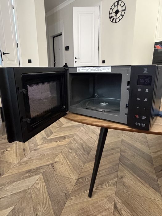 Микроволновая печь LG
